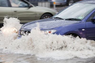 暴雨致地庫車輛被淹物業(yè)需擔責